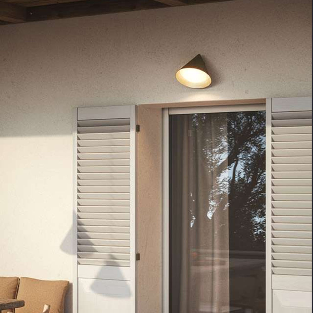 Ray Modern Minimalist Cone Metal Outdoor Waterproof Wall Lamp，Black/Gold | ventumra