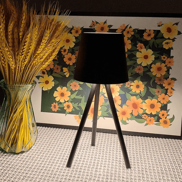 LumaFlex Adjustable Modern Desk Lamp For Ambient Lighting