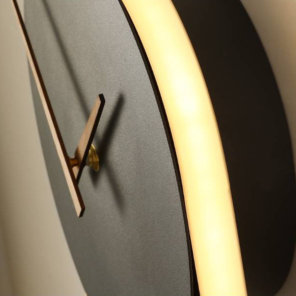 Arisha Nordic Clock Wall Lamp, Gold & Black | ventumra