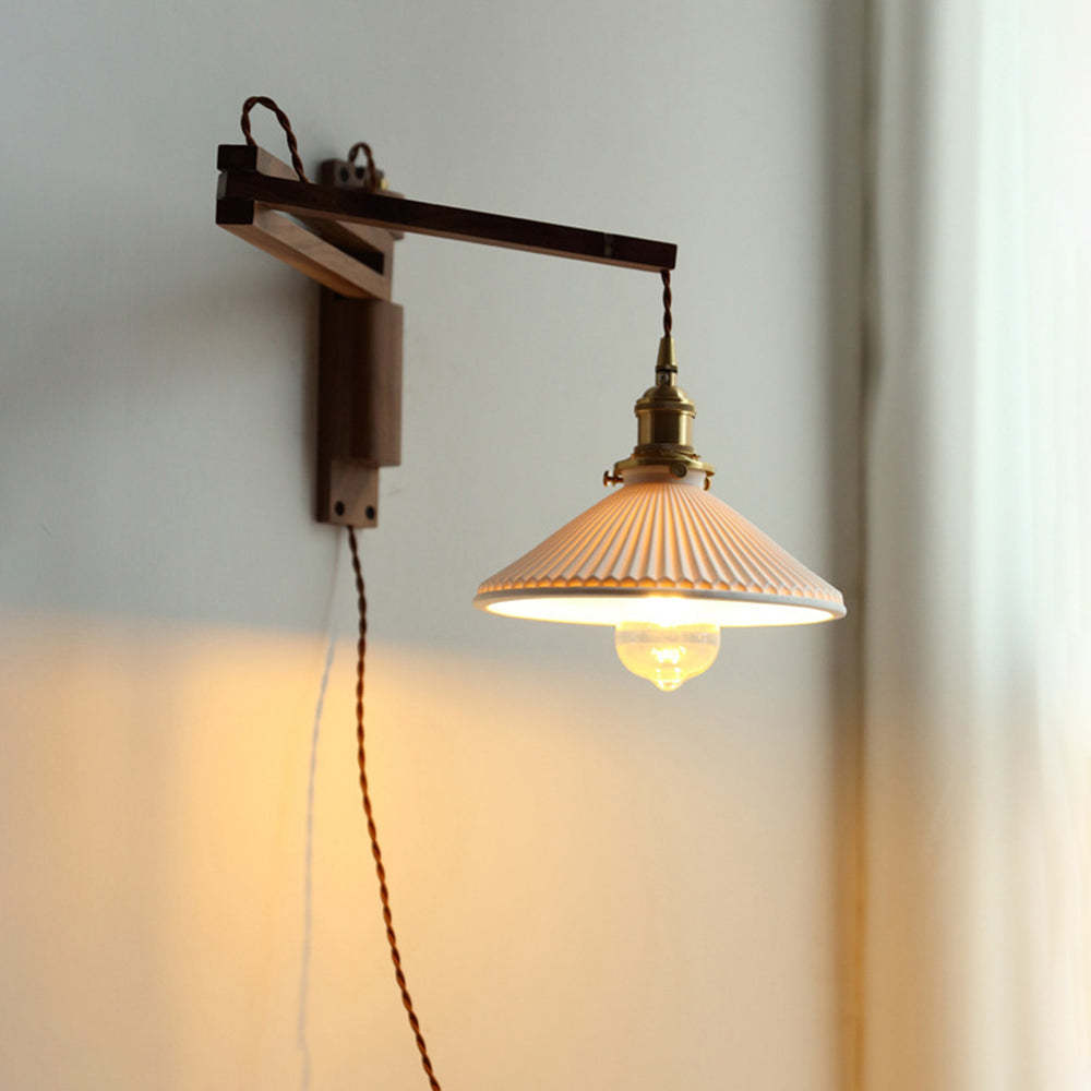 Muto Vintage Dome Ceramic/Wood Wall Lamp, Walnut/Wood/Clear | ventumra