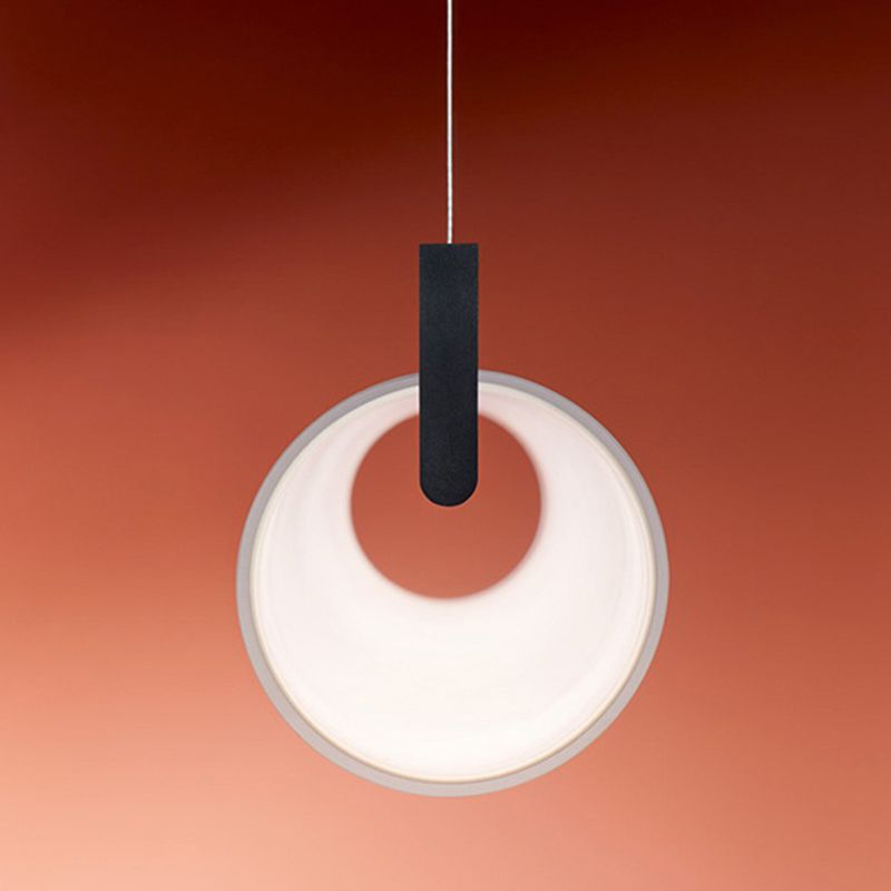 Arisha Desinger Cylindrical Shape Linear Pendant Light | ventumra
