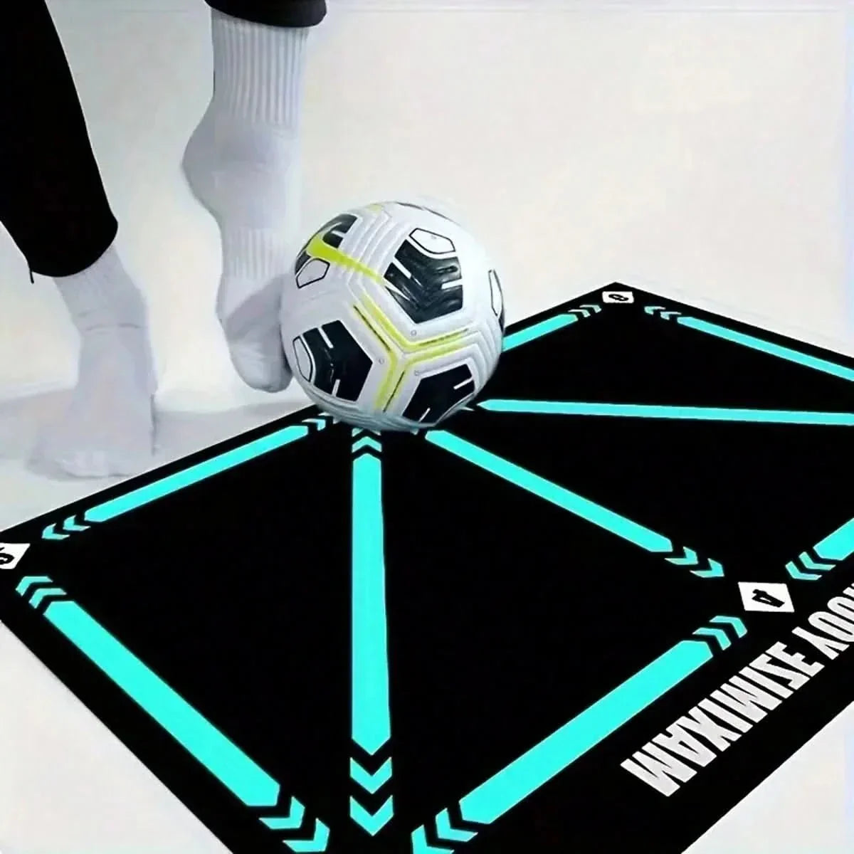 GoalReady 滑り止め付きサッカートレーニングマット — テクニック練習用の携帯式マット