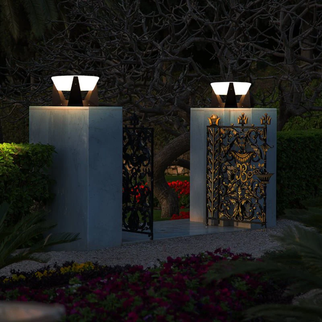 Liora | Smart Solar-Powered Outdoor Lamp For Garden Patio