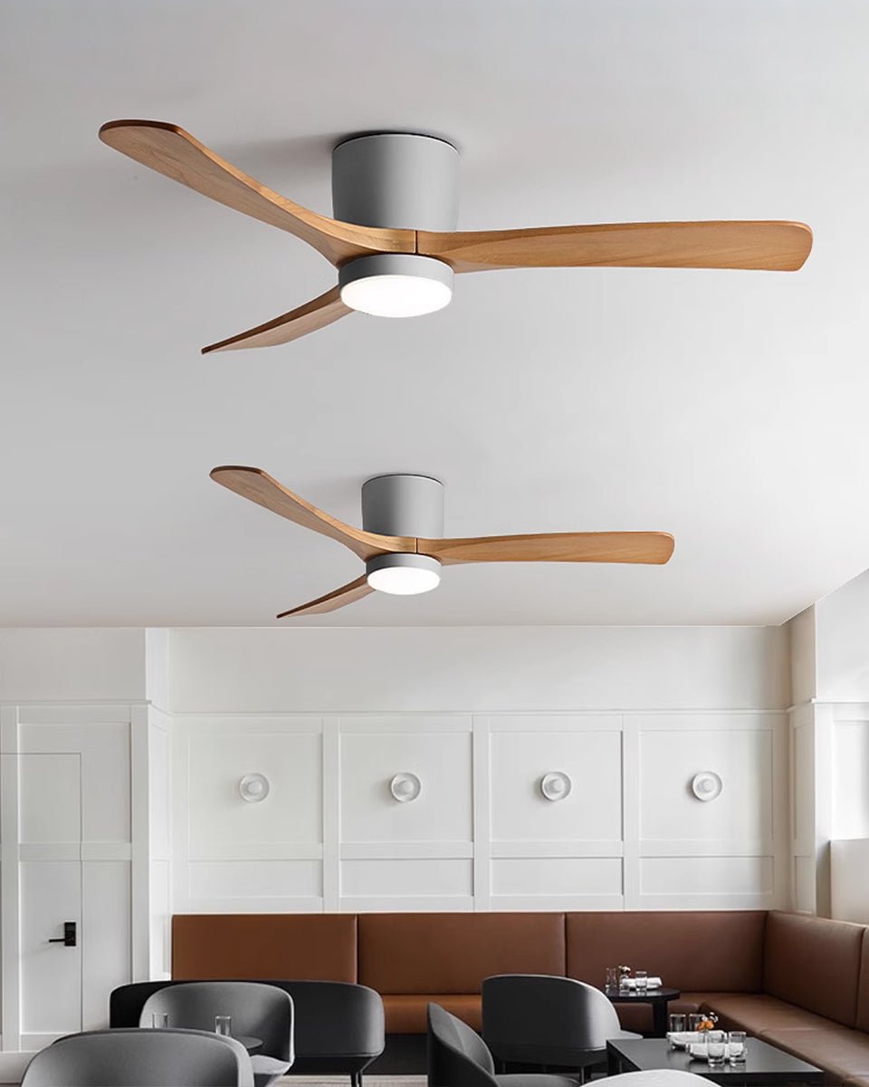 Stropní ventilátor se svítidlem Isben a dřevěnými lopatkami | Ventumra