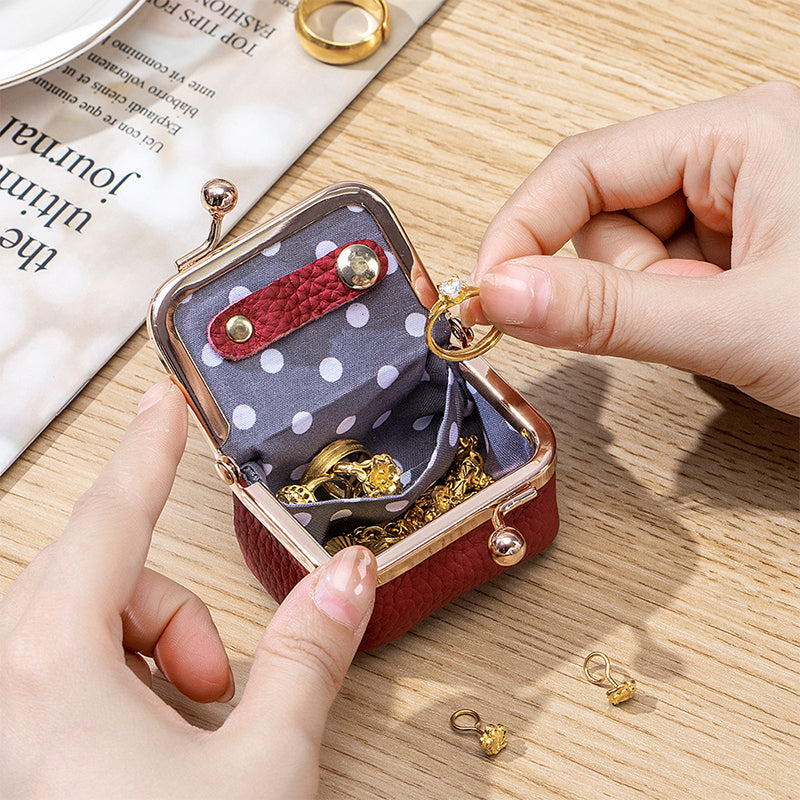 LuxeBox Mini-smykkeskrin — ekte skinn, gullspenne