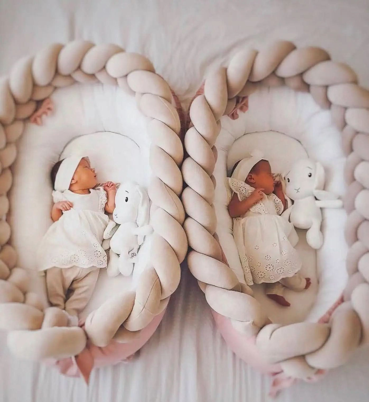 CozyNest gewebtes Babykissen – konturierte Stützauflage für Säuglinge