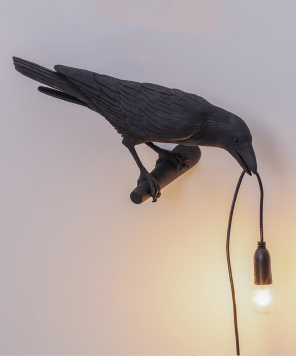 Creative Bird Table Lamp – Elegant Sculptural Lighting