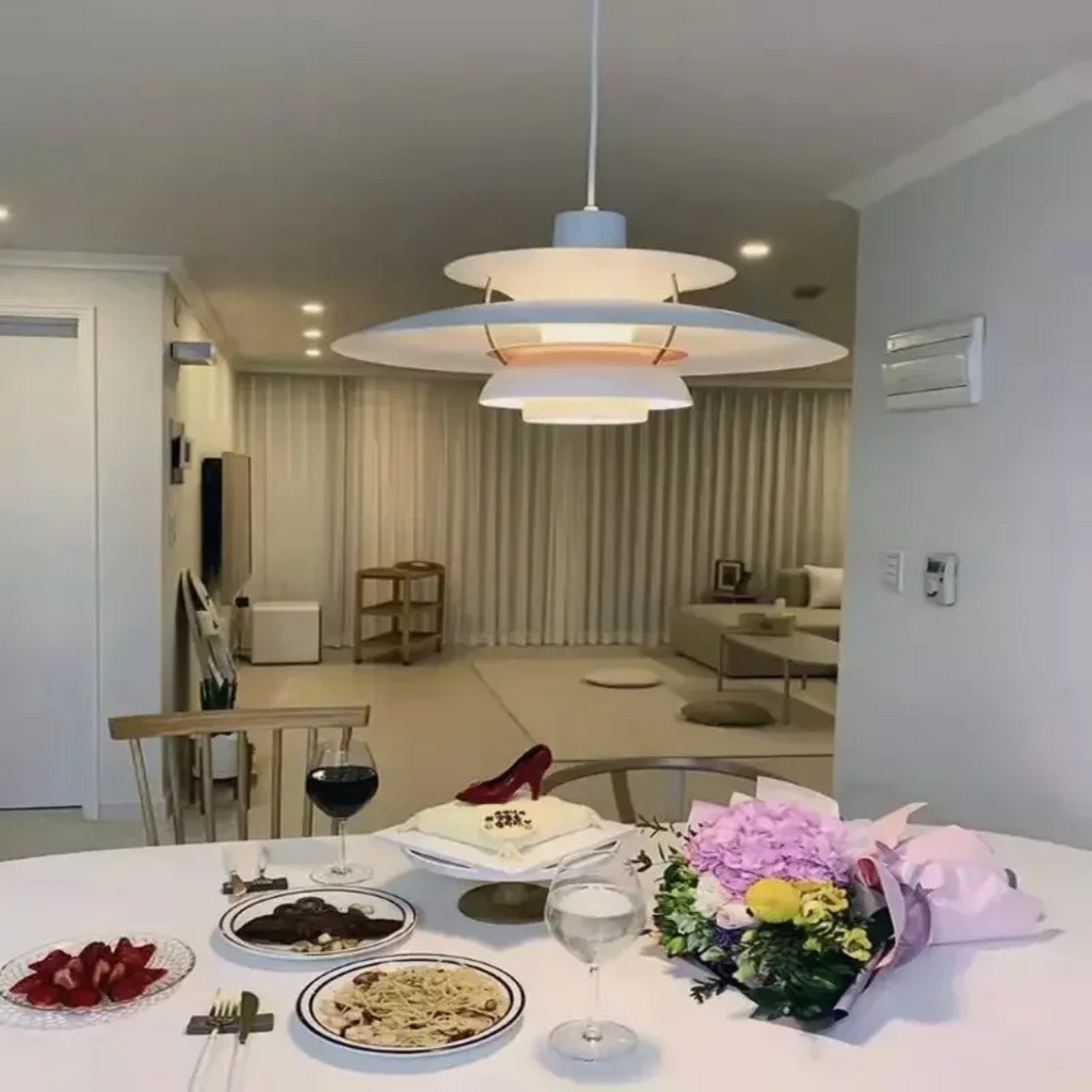 Kerra LED Color-Adjustable Pendant Lamp For Dining Table