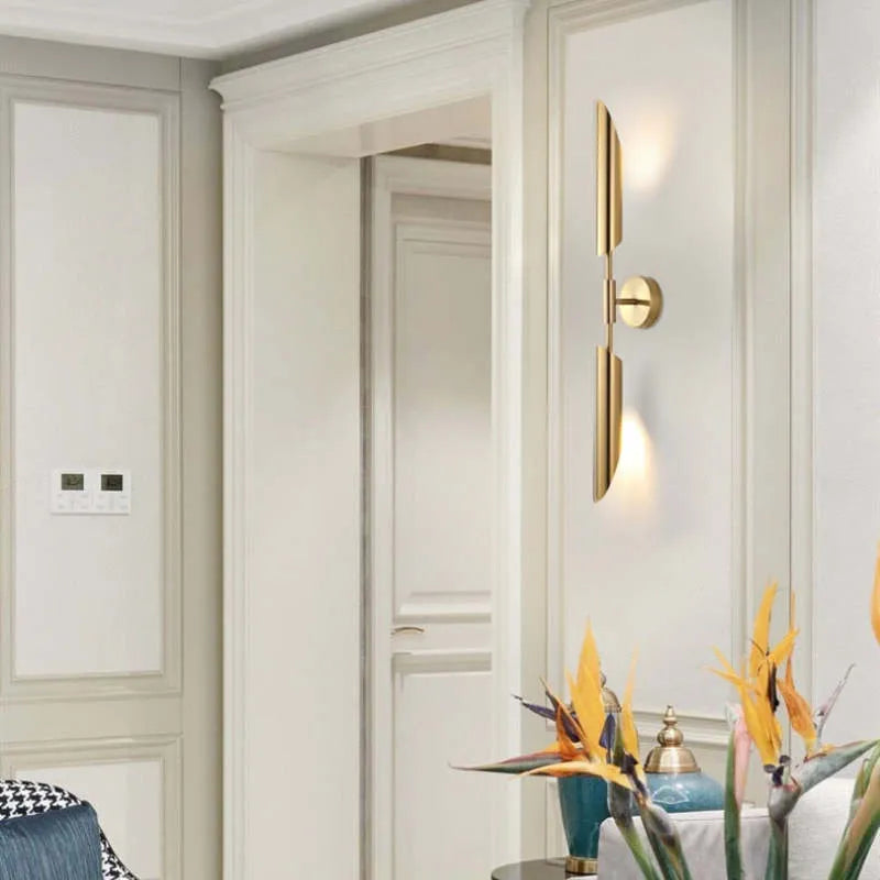Phira Luxury Double-head Golden Scabbard Wall Lamp | ventumra