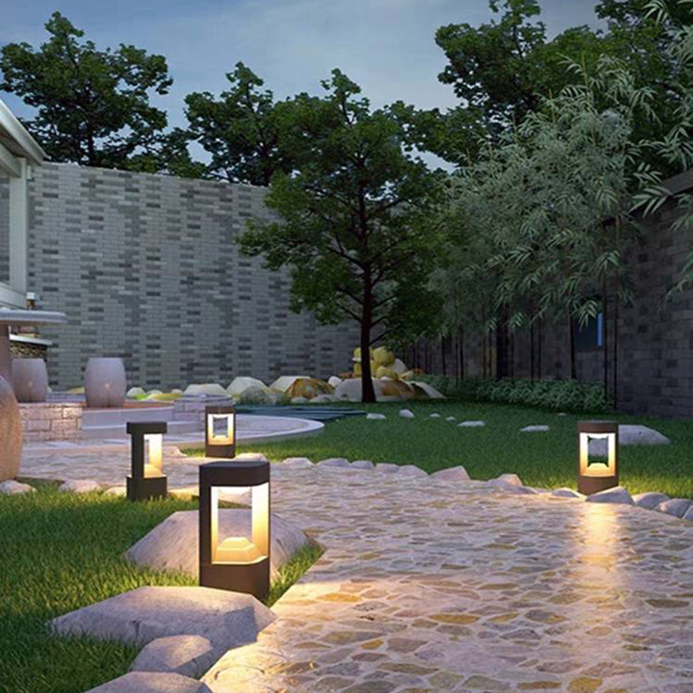 Ray Contemporary Metal Triangular Hollow Outdoor Path Light, Black | ventumra