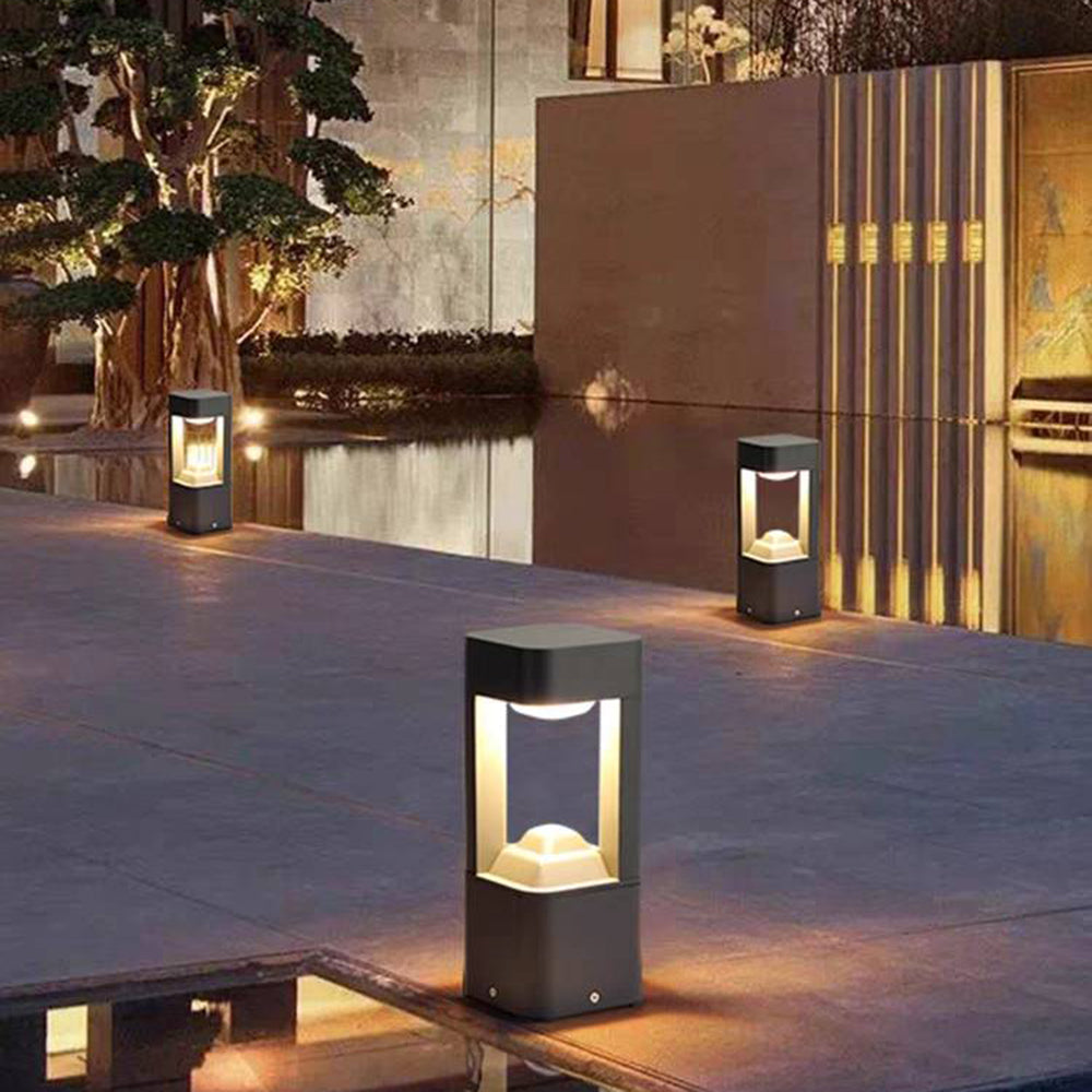Ray Contemporary Metal Triangular Hollow Outdoor Path Light, Black | ventumra