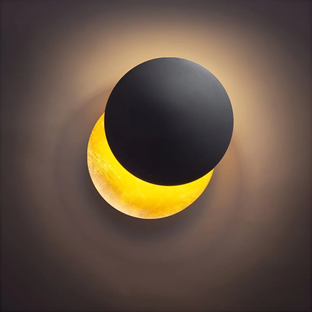 Skulpturale Eclipse-Scheiben-Wandleuchte | Ventumra