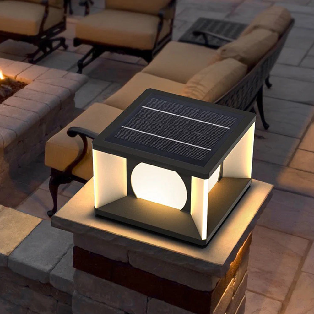 Aria Modern Square Metal Outdoor Light Post | ventumra