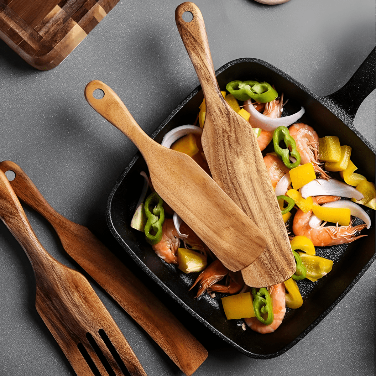 Set de bucătărie din tec TerraWood — design sustenabil și durabil