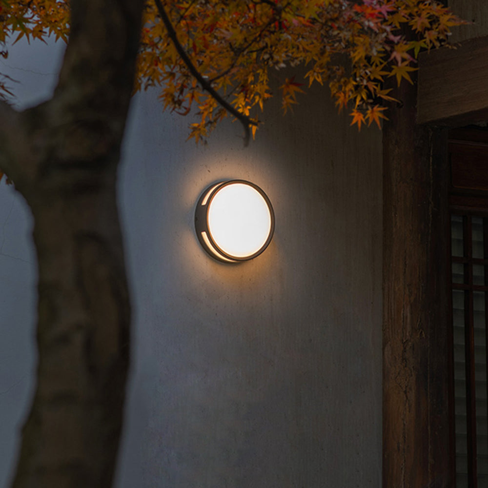 Ray Modern Round Metal/ Outdoor Waterproof Wall Lamp, Black | ventumra
