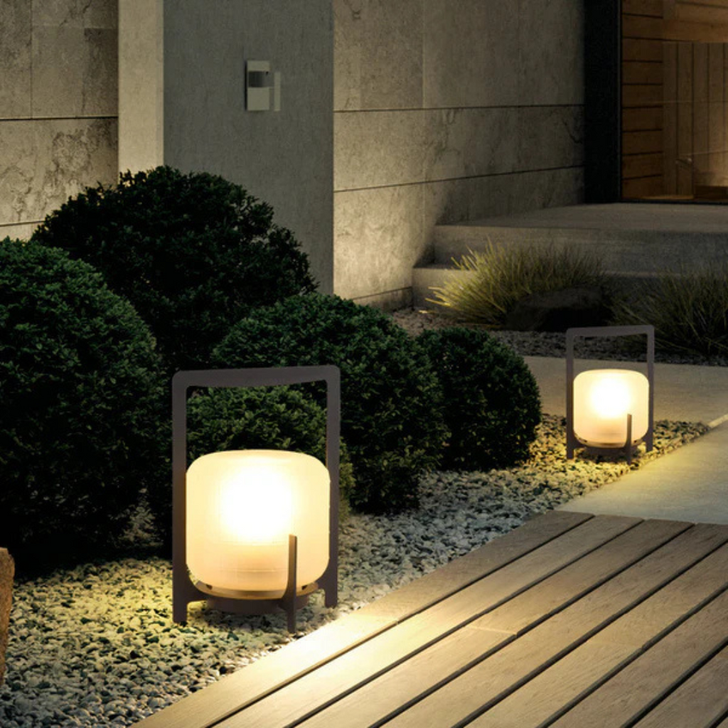 Kirrea | Energy-Saving Solar Outdoor Lamp With Dusk Sensor