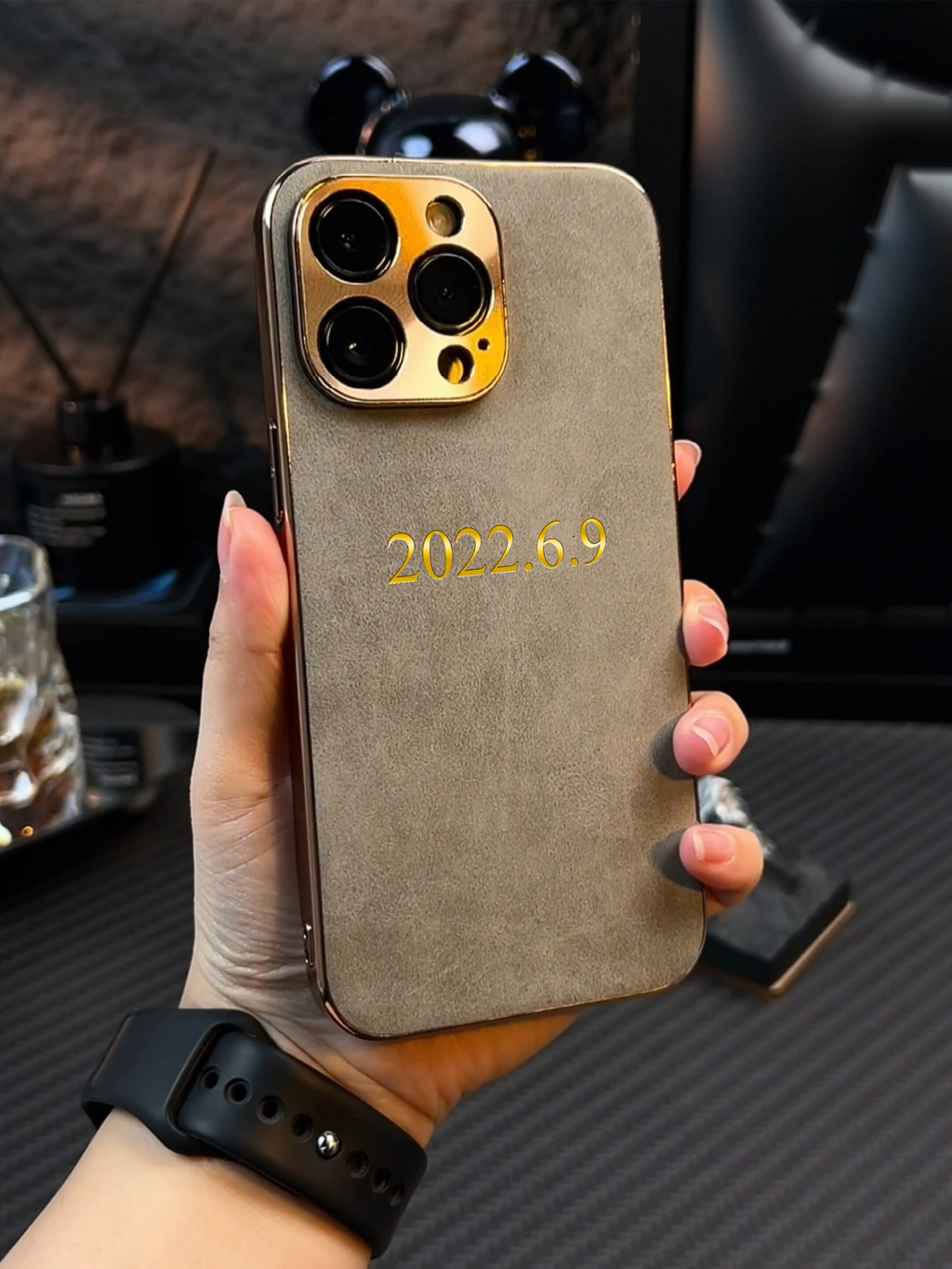Capa de luxo em pele Luminex para iPhone — estrutura brilhante protetora