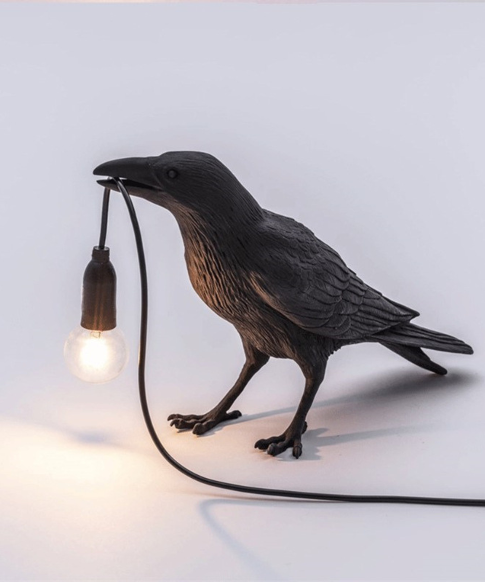 Creative Bird Table Lamp – Elegant Sculptural Lighting