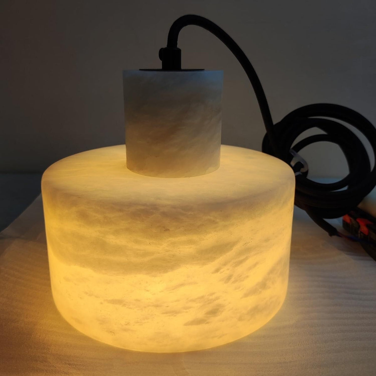 Nordic Alabaster Pendant Light | Ventumra