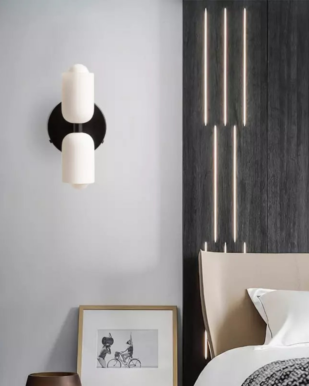 LumiStar Wall Lamp with Star Projection for Ambient Lighting