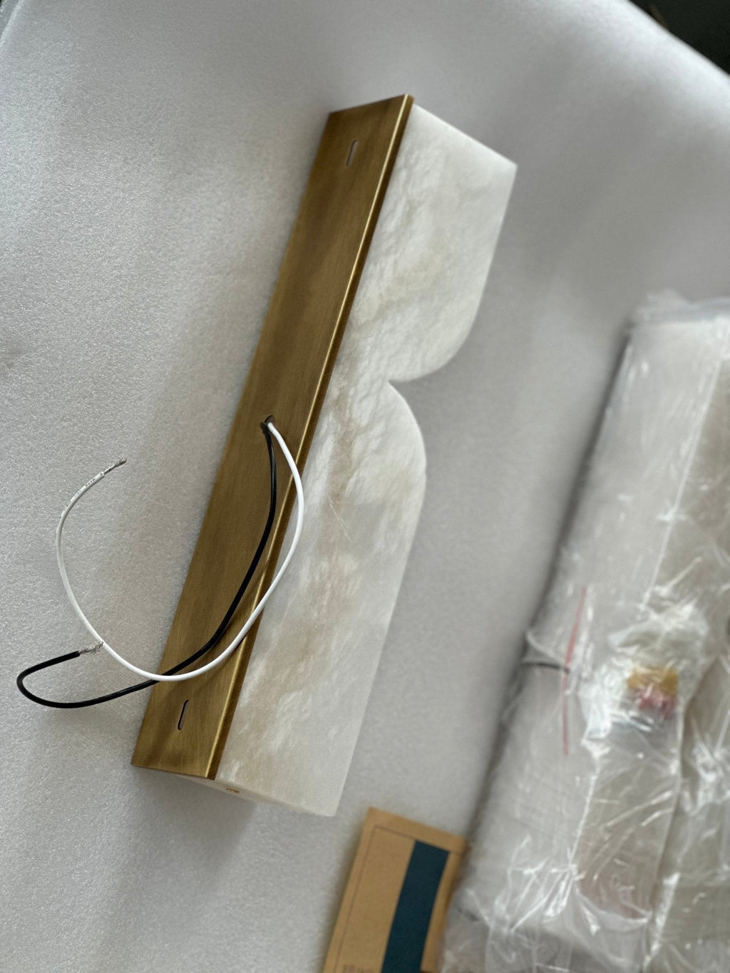 Alabaster Essence LED Wall Sconce | Ventumra