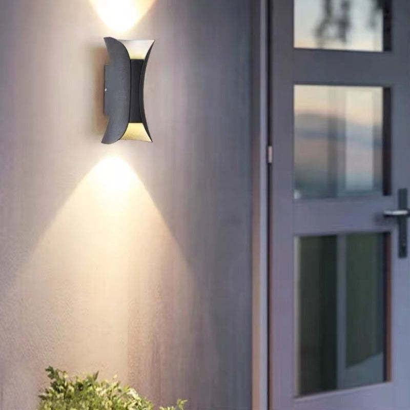 Noxel Curved Outdoor Wall Mounted Led Lamp - Neutralighting