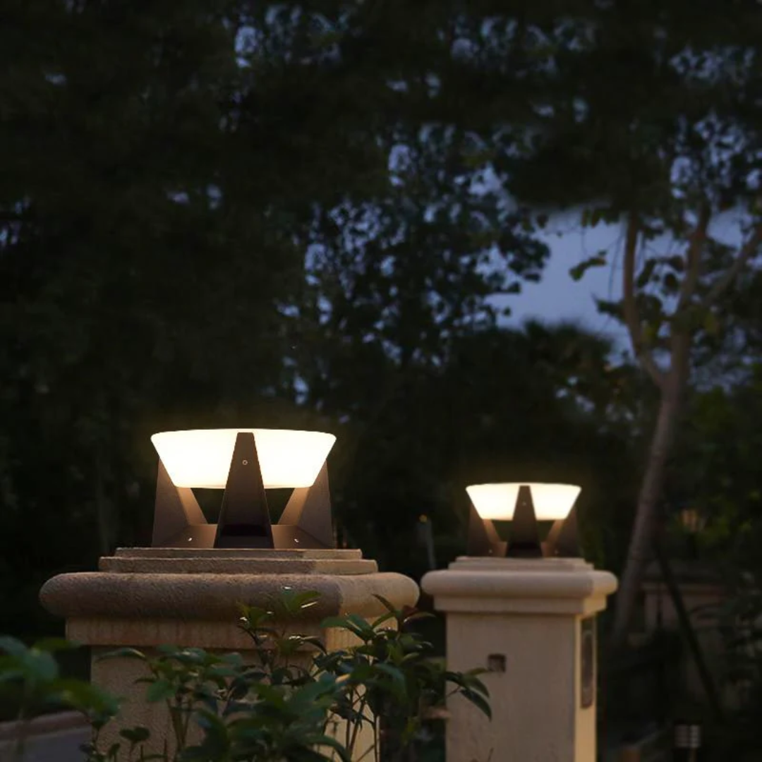 Liora | Smart Solar-Powered Outdoor Lamp For Garden Patio