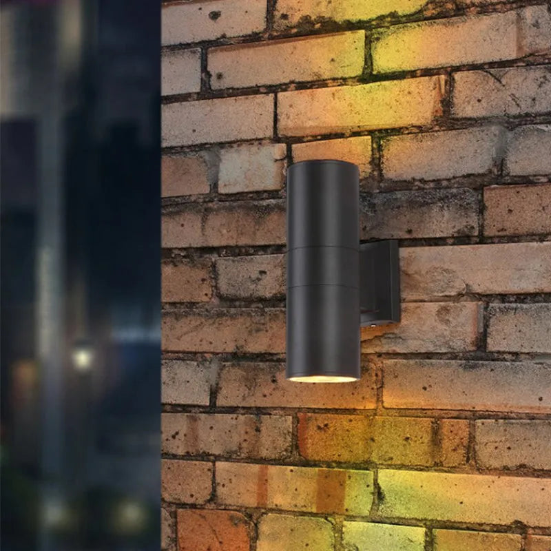Kren Minimalist Metal Double-headed Outdoor Wall Lamp, Black | ventumra