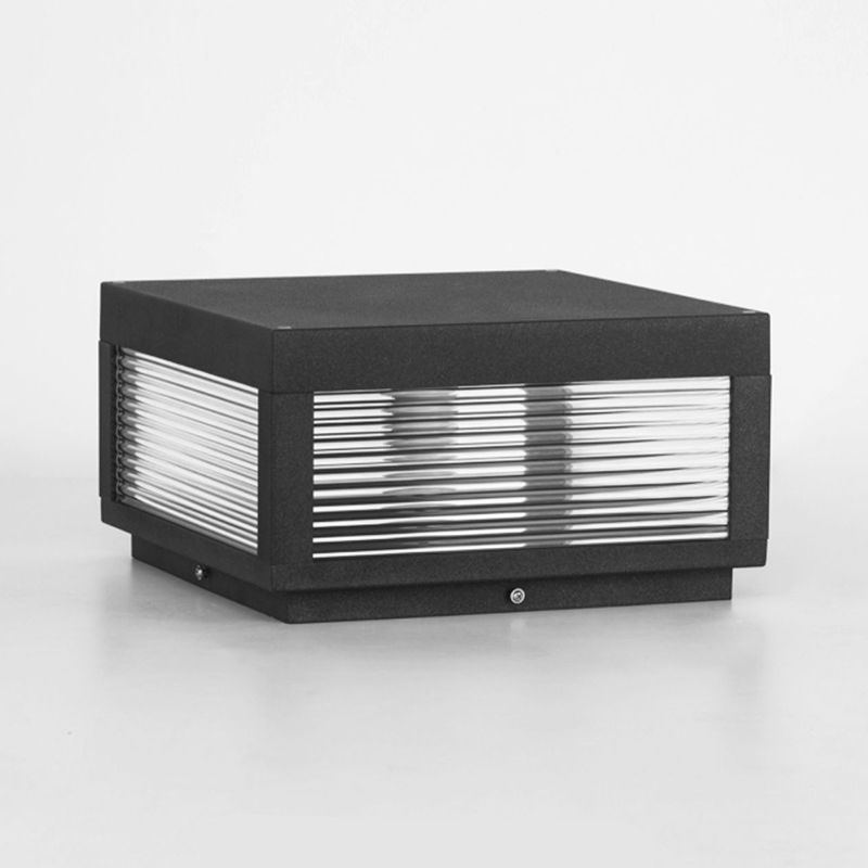 Vetra Vintage Metal LED Outdoor Light Post | ventumra