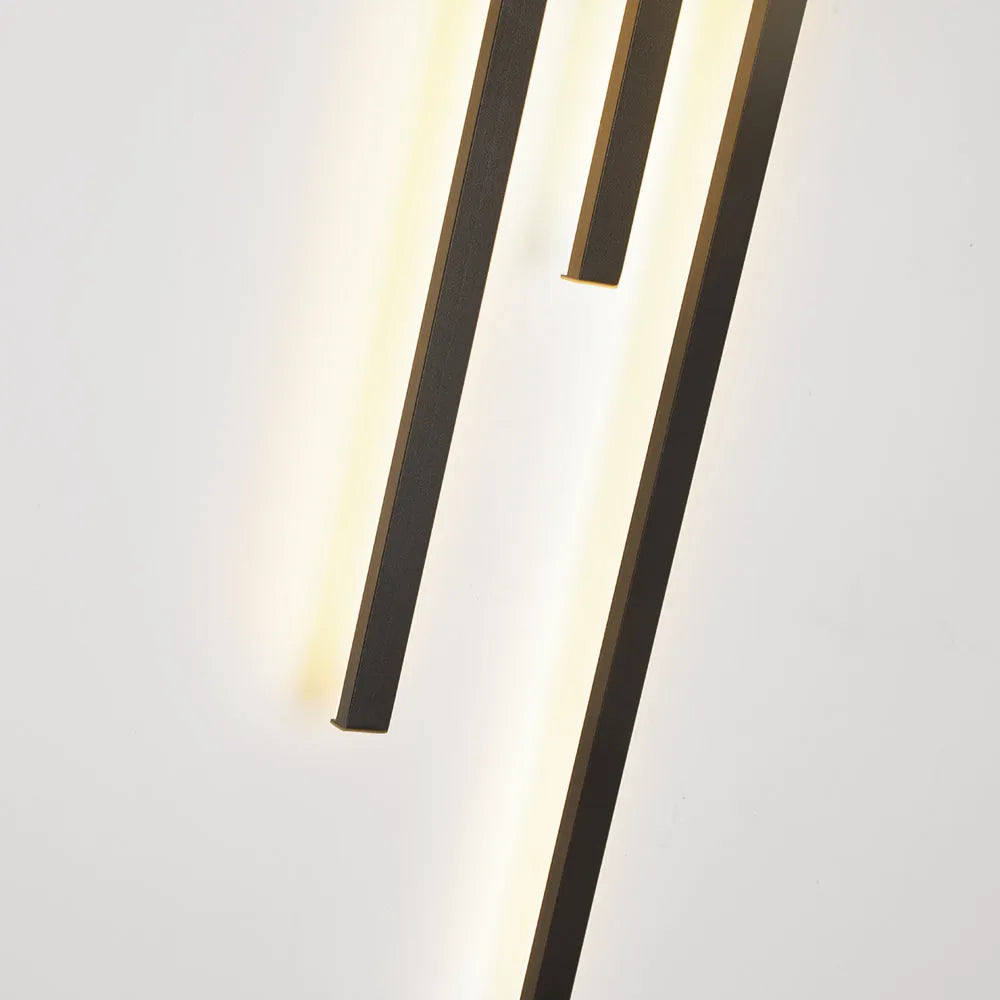 Saela Modern Linear 2 Colour Metal Wall Lamp | ventumra