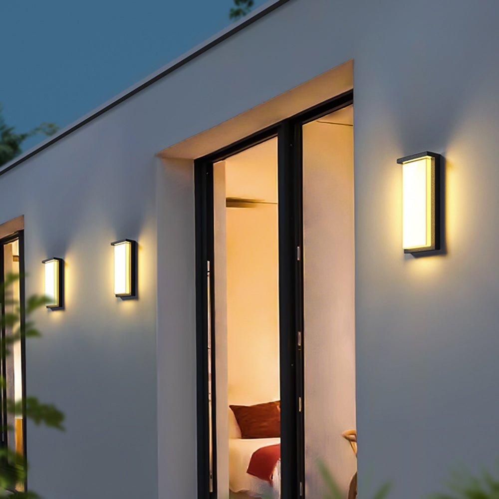 Ray Modern Minimalist Rectangular Metal Outdoor Wall Lamp, Black | ventumra
