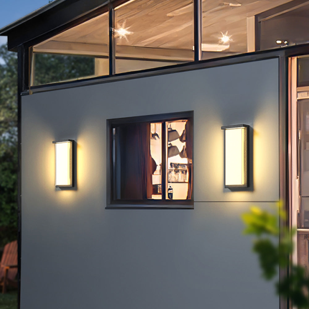 Ray Modern Minimalist Rectangular Metal Outdoor Wall Lamp, Black | ventumra