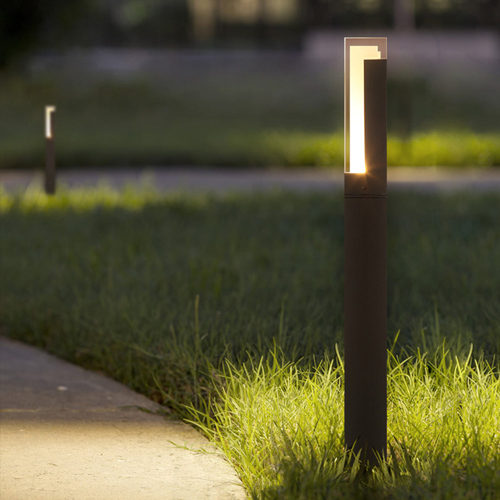 Ray Modern Rectangular Column Solar Outdoor Path Light, Black | ventumra