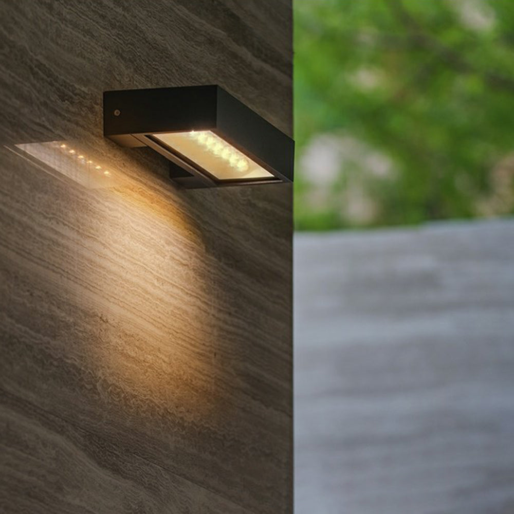 Ray Modern  rectangular Solar Waterproof Outdoor Wall Lamp, Black | ventumra