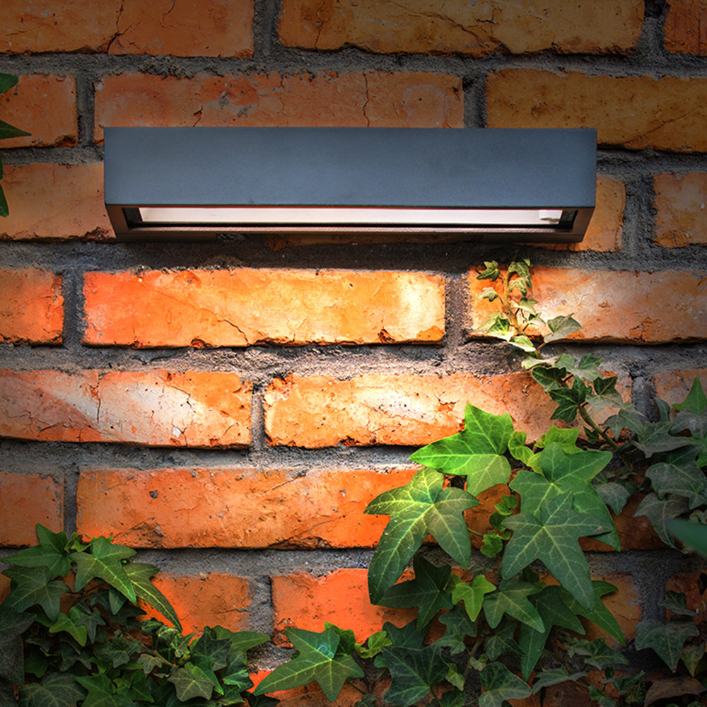 Ray Modern  rectangular Solar Waterproof Outdoor Wall Lamp, Black | ventumra