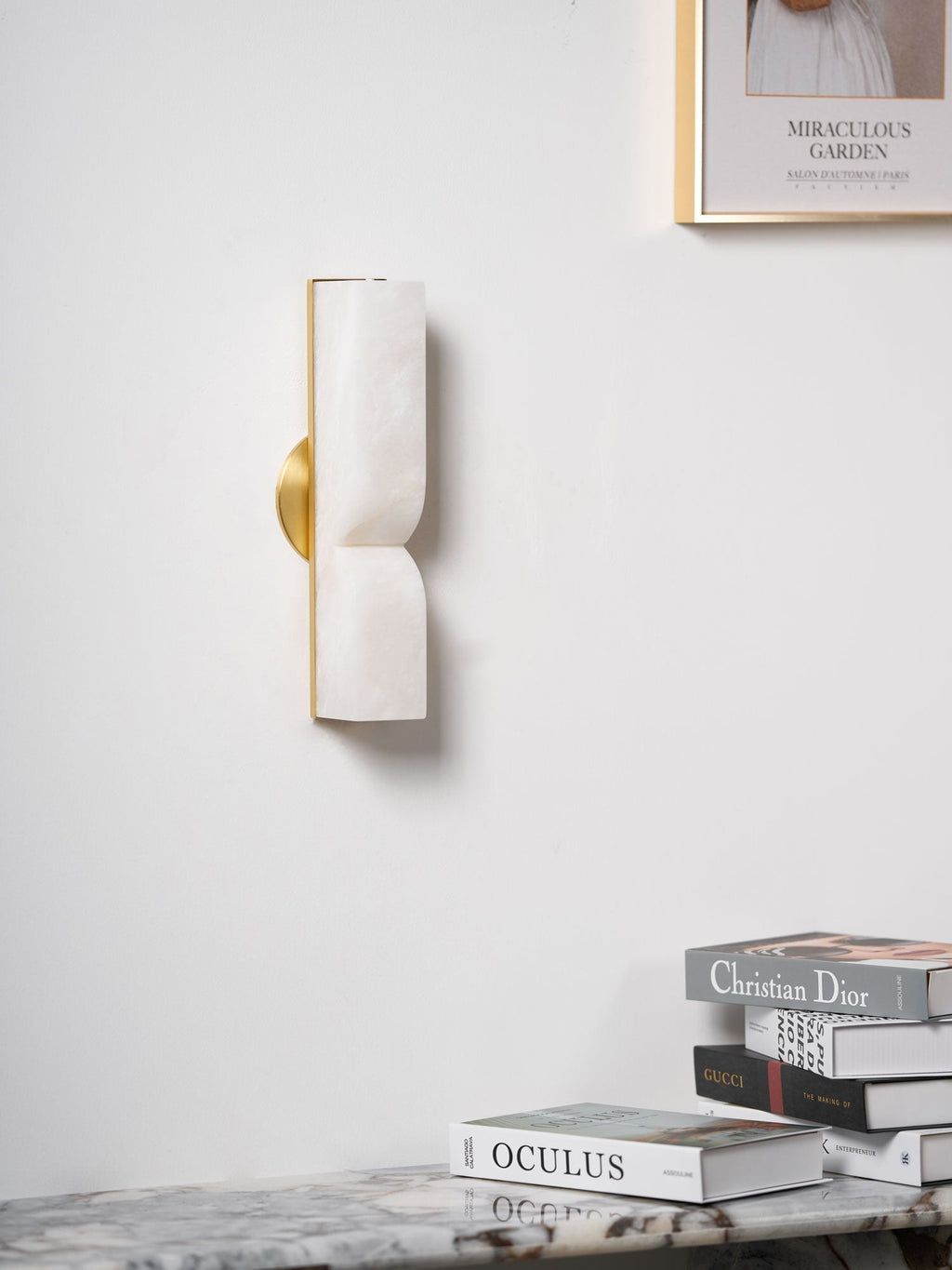 Alabaster Essence LED Wall Sconce | Ventumra