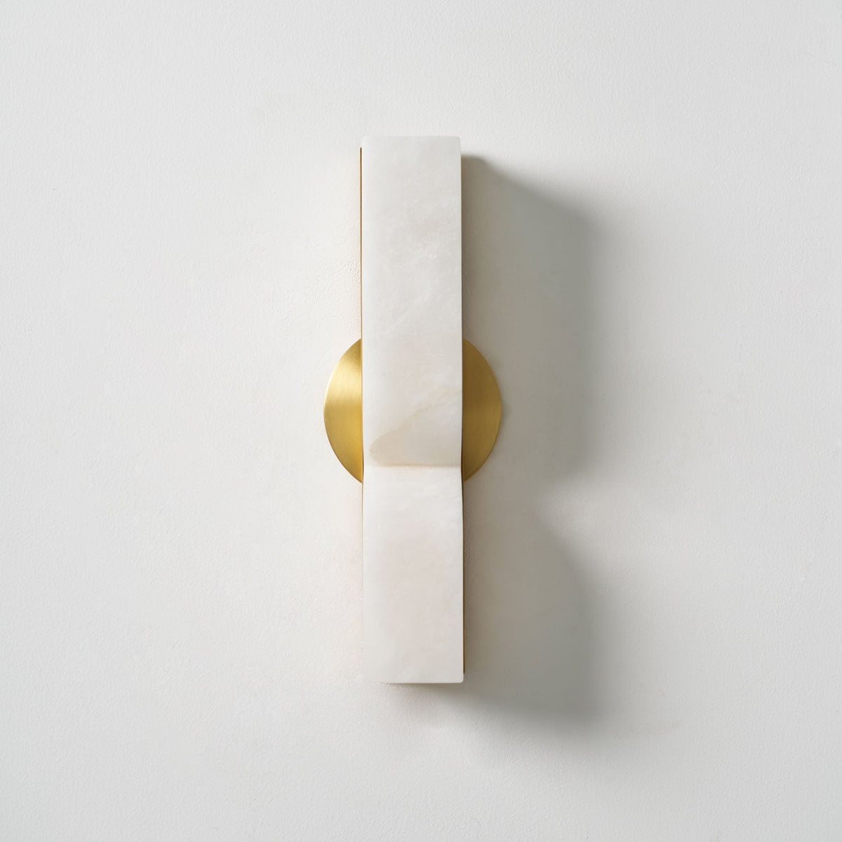 Alabaster Essence LED Wall Sconce | Ventumra