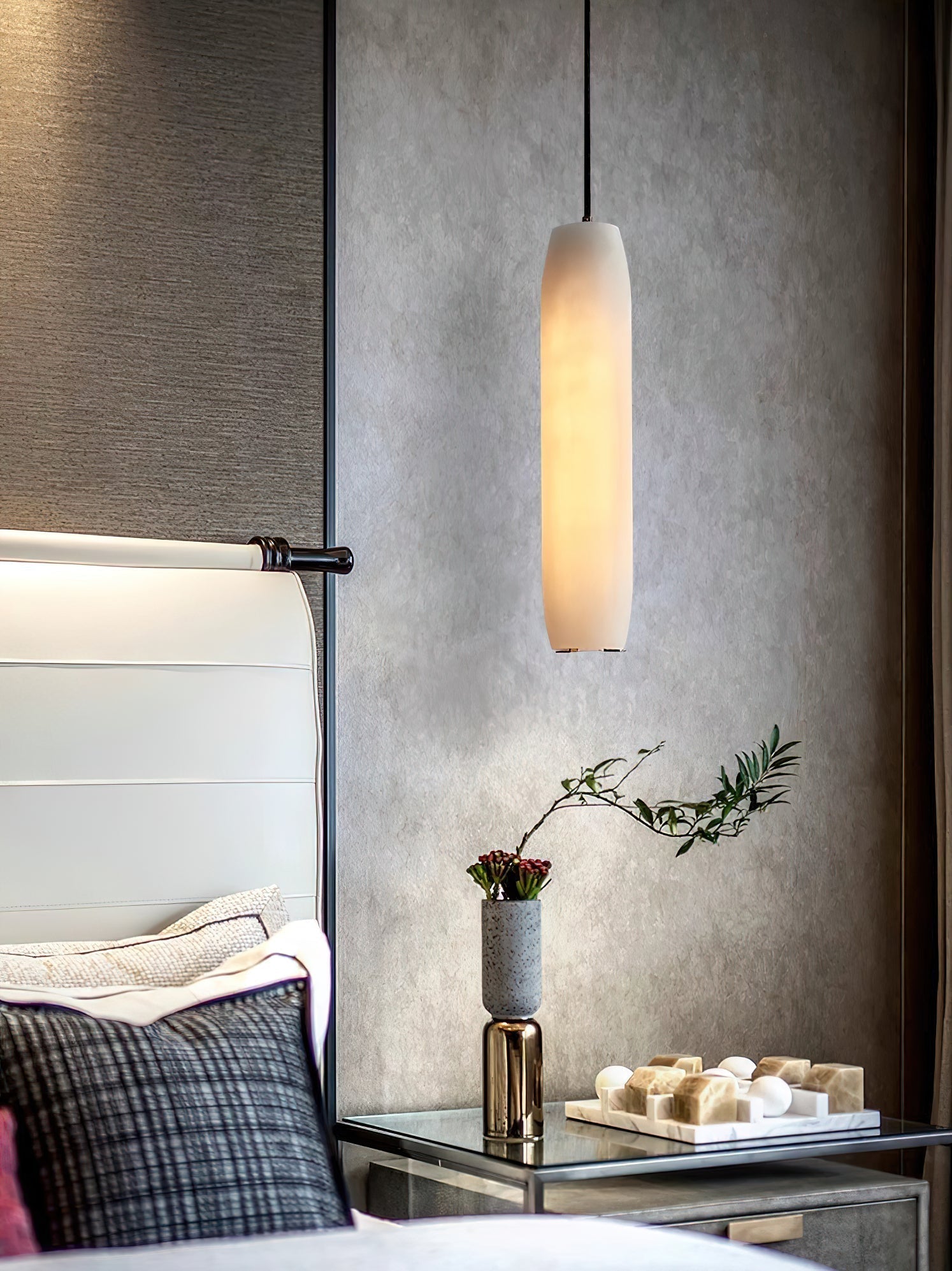 Kvennuvye Flute Modern Minimalist Alabaster Pendant Light | ventumra