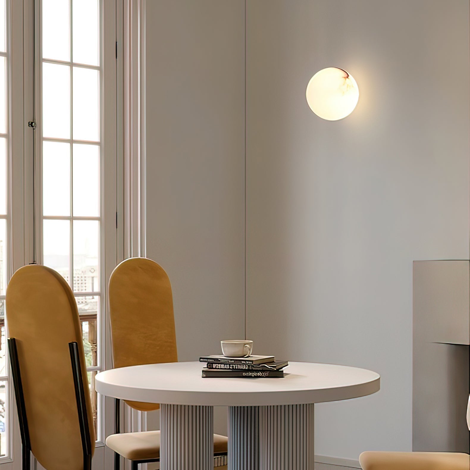 Lynq Alabaster Mini Orb Wall Lamp | ventumra