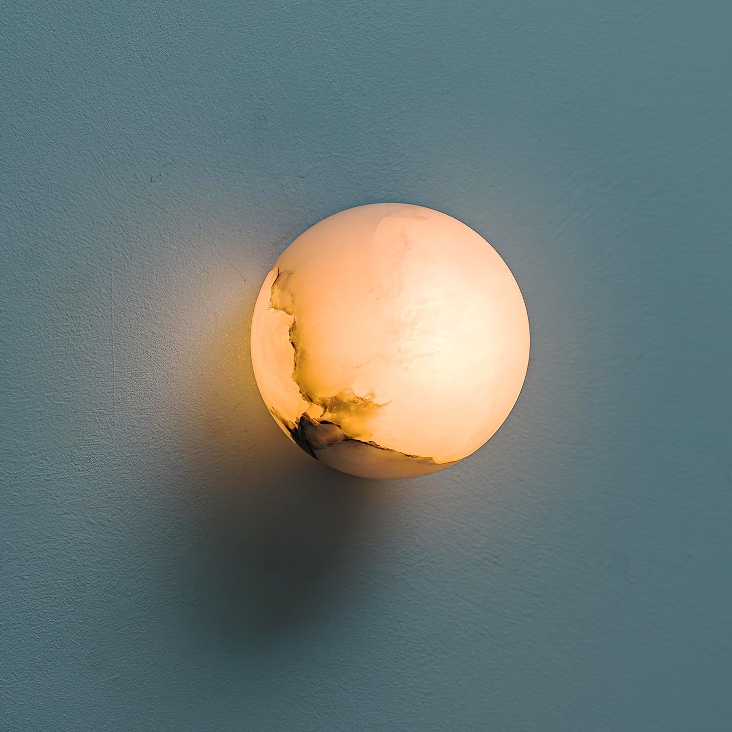 Lynq Alabaster Mini Orb Wall Lamp | ventumra