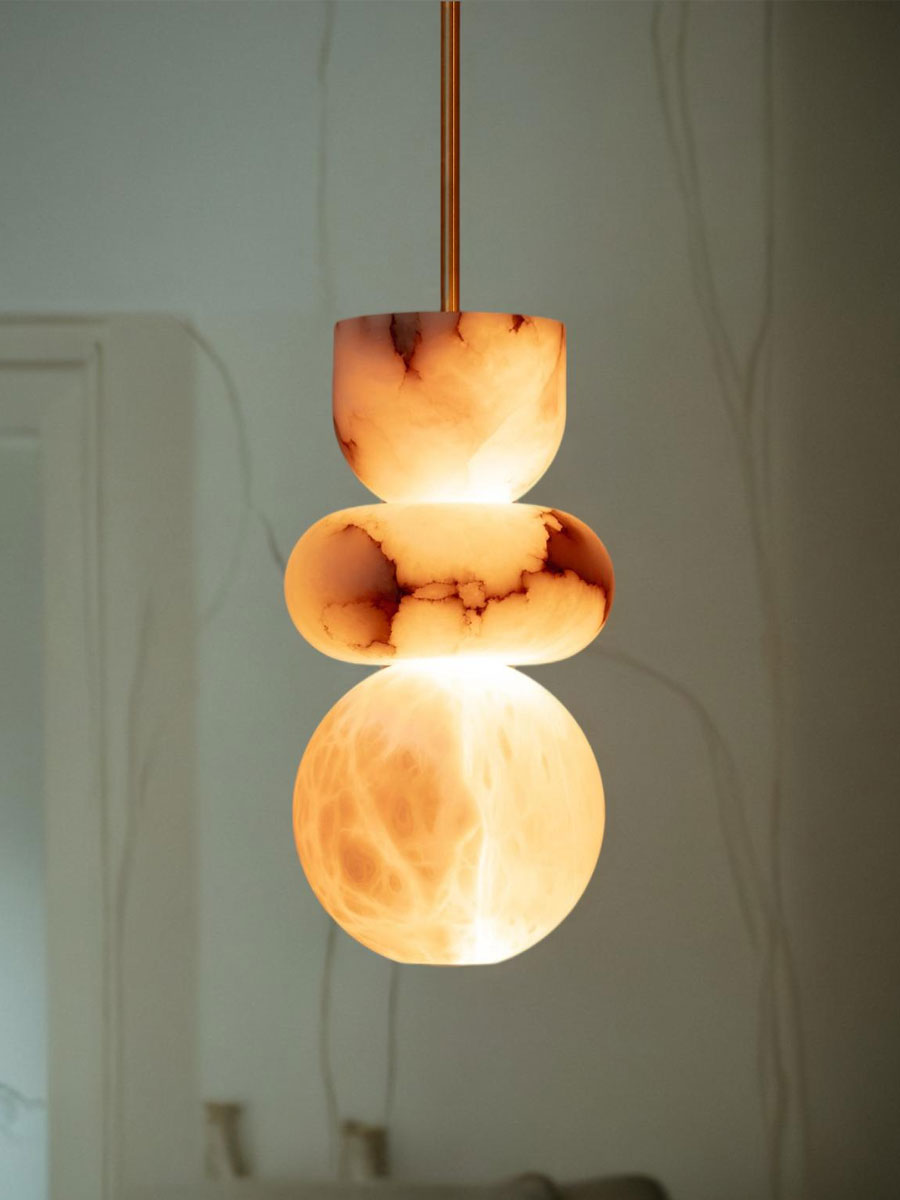 Rauduvyn Modern Totem Alabaster Pendant Light | ventumra
