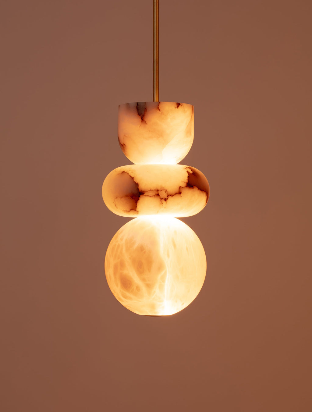 Rauduvyn Modern Totem Alabaster Pendant Light | ventumra