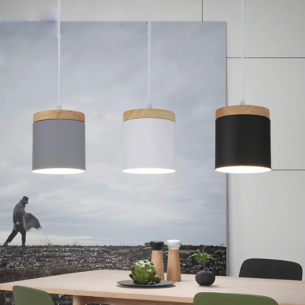 Pendul din lemn Laetus pentru interioare contemporane, design modern | Ventumra