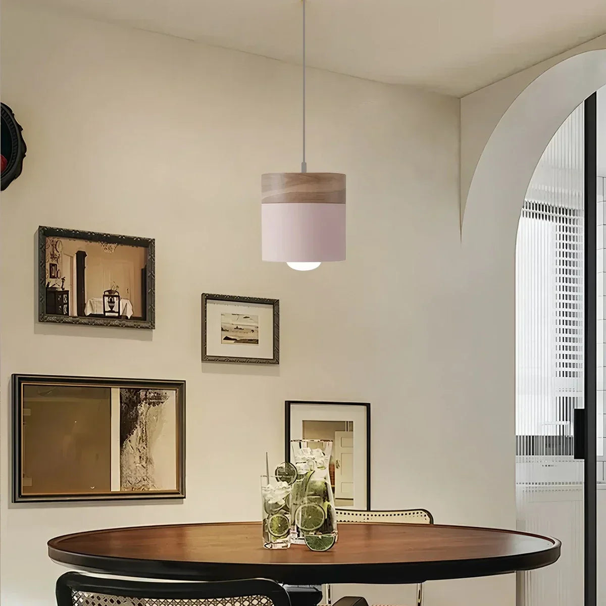 Pendul din lemn Laetus pentru interioare contemporane, design modern | Ventumra