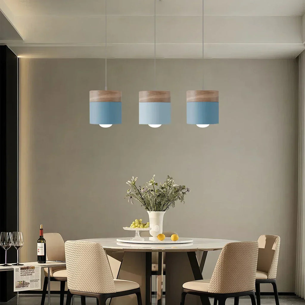 Pendul din lemn Laetus pentru interioare contemporane, design modern | Ventumra