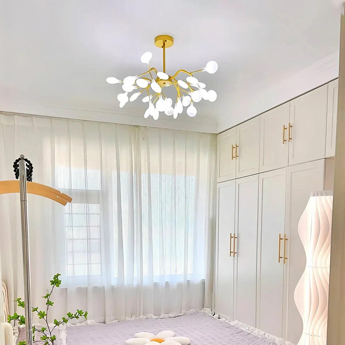 ثريا فايرفلاي سبوتنيك بتقنية LED وتصميم نجمي لإضاءة محيطية دافئة | Ventumra