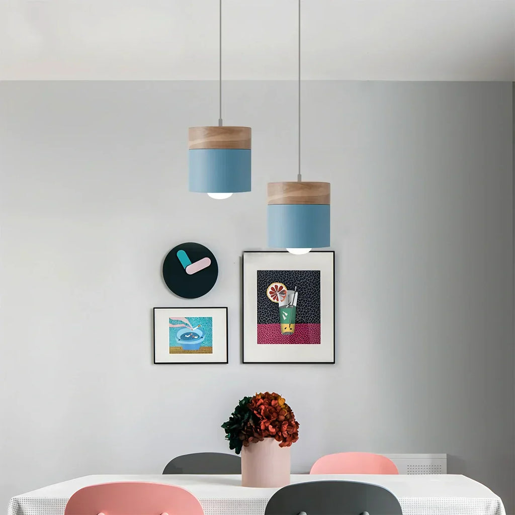 Pendul din lemn Laetus pentru interioare contemporane, design modern | Ventumra