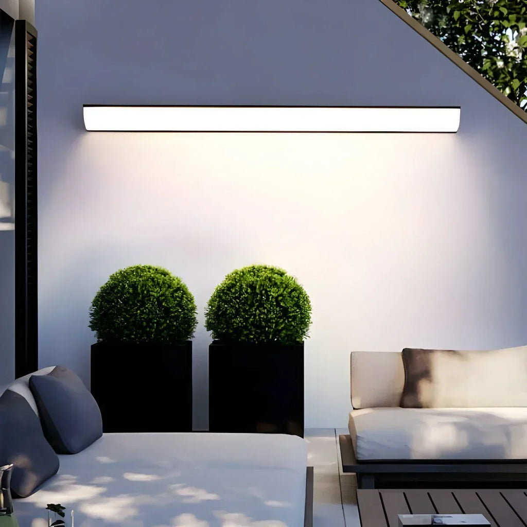 Weatherproof Exterior Wall Light for Outdoor Spaces | Ventumra