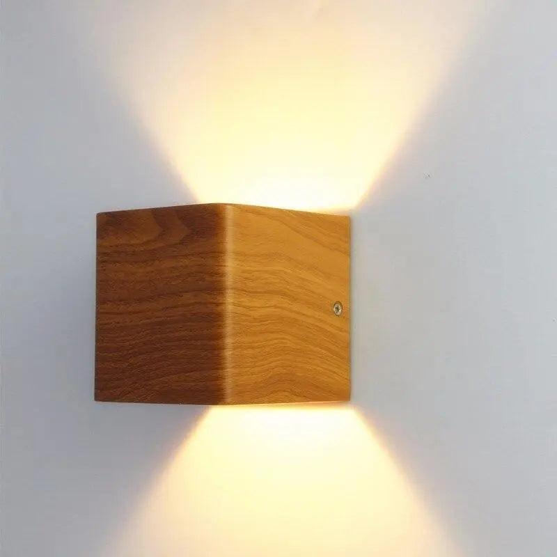 Artisan Oak Cube Wall Light | Ventumra