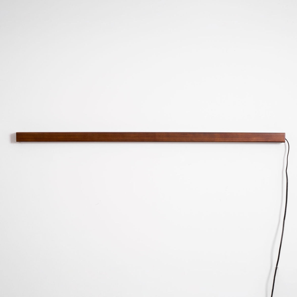 Minimalistische lineare LED-Holz-Wandleuchte zum Einstecken | Ventumra